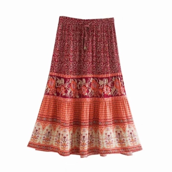 Boho Chic Gypsy Floral Print Maxi Skirt - Picture 4 of 4